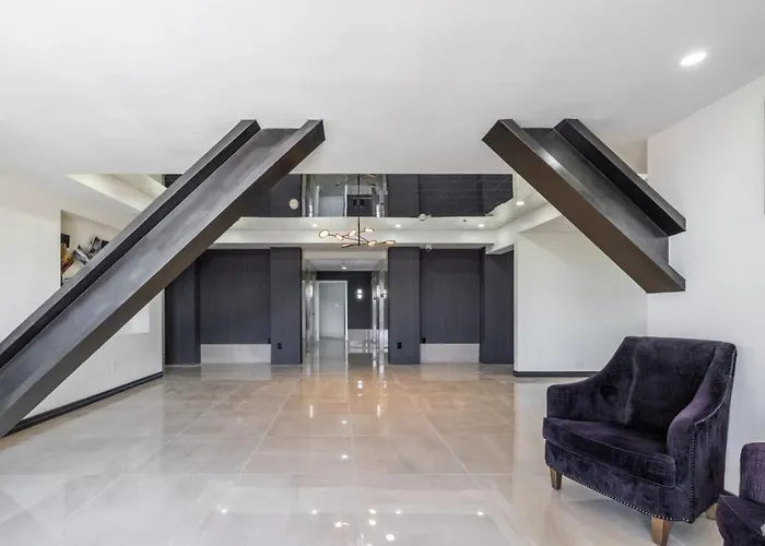 Aparthotel Modern With Gym In Midtown 4*