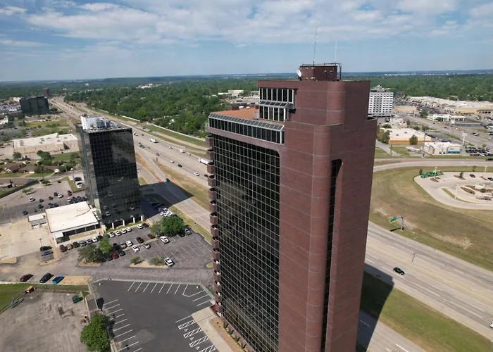 Modern With Gym In Midtown Tulsa