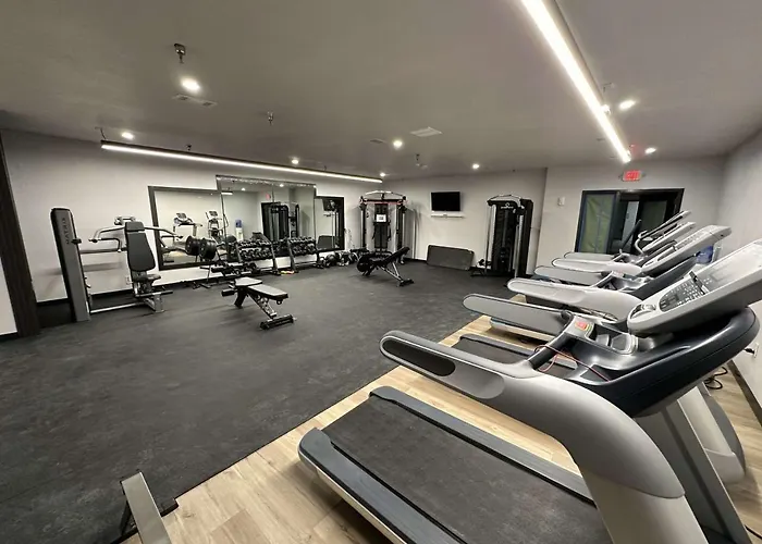 Modern With Gym In Midtown Aparthotel Tulsa